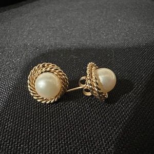 Pearl Earrings